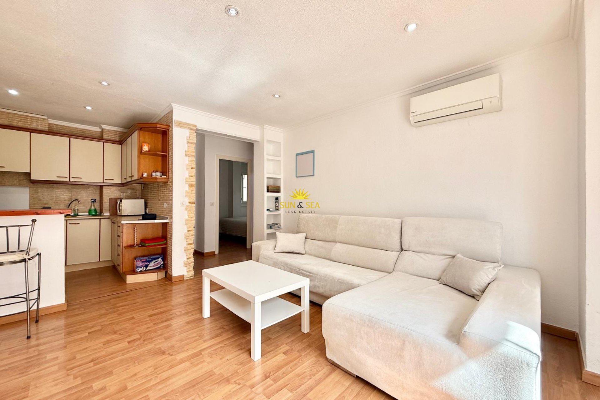 Alquiler a largo plazo - Apartamento - Torrevieja - Centro