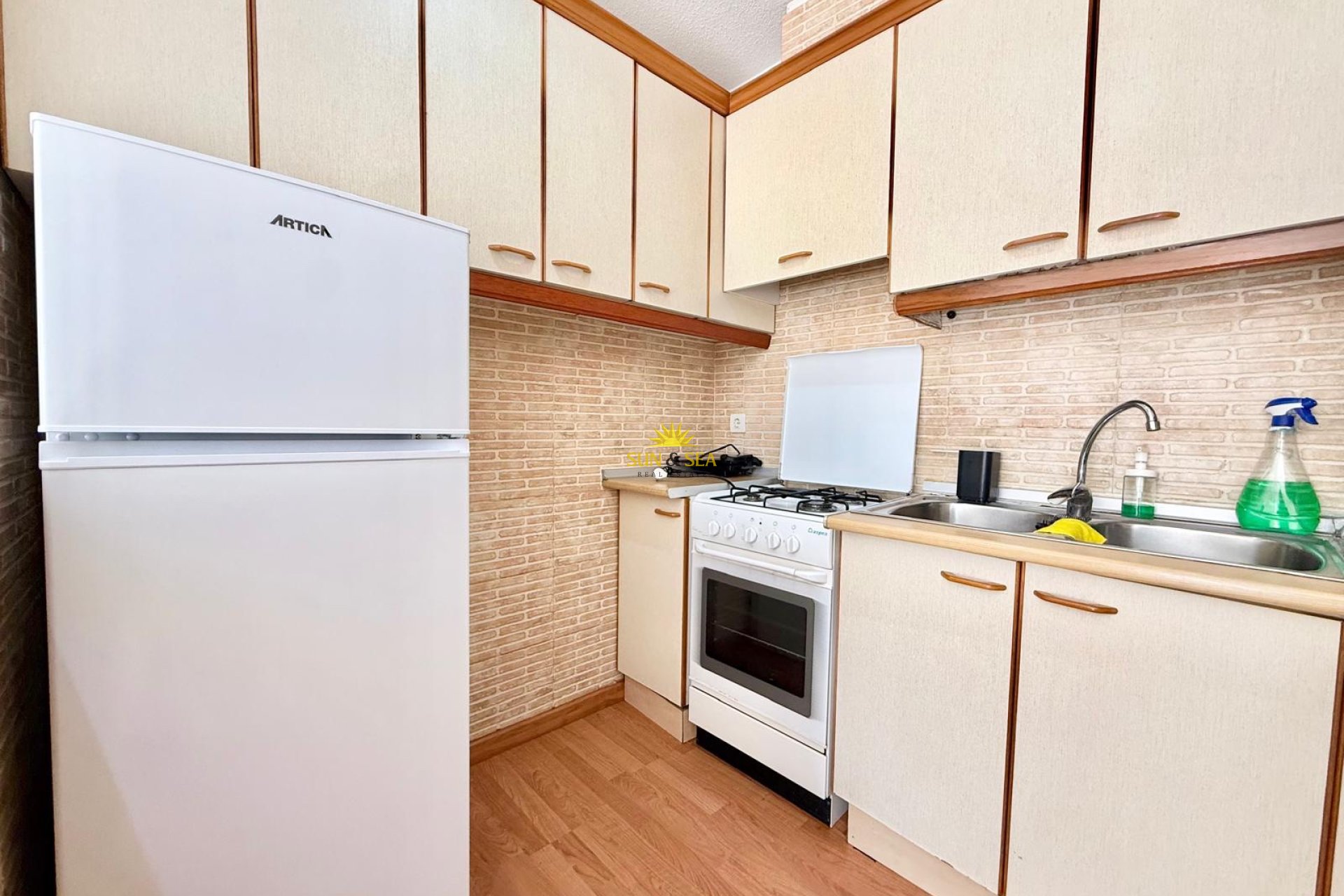 Alquiler a largo plazo - Apartamento - Torrevieja - Centro