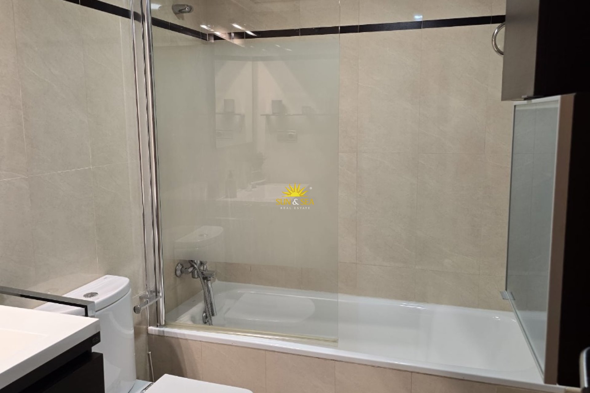 Alquiler a largo plazo - Apartamento - Torrevieja - Centro