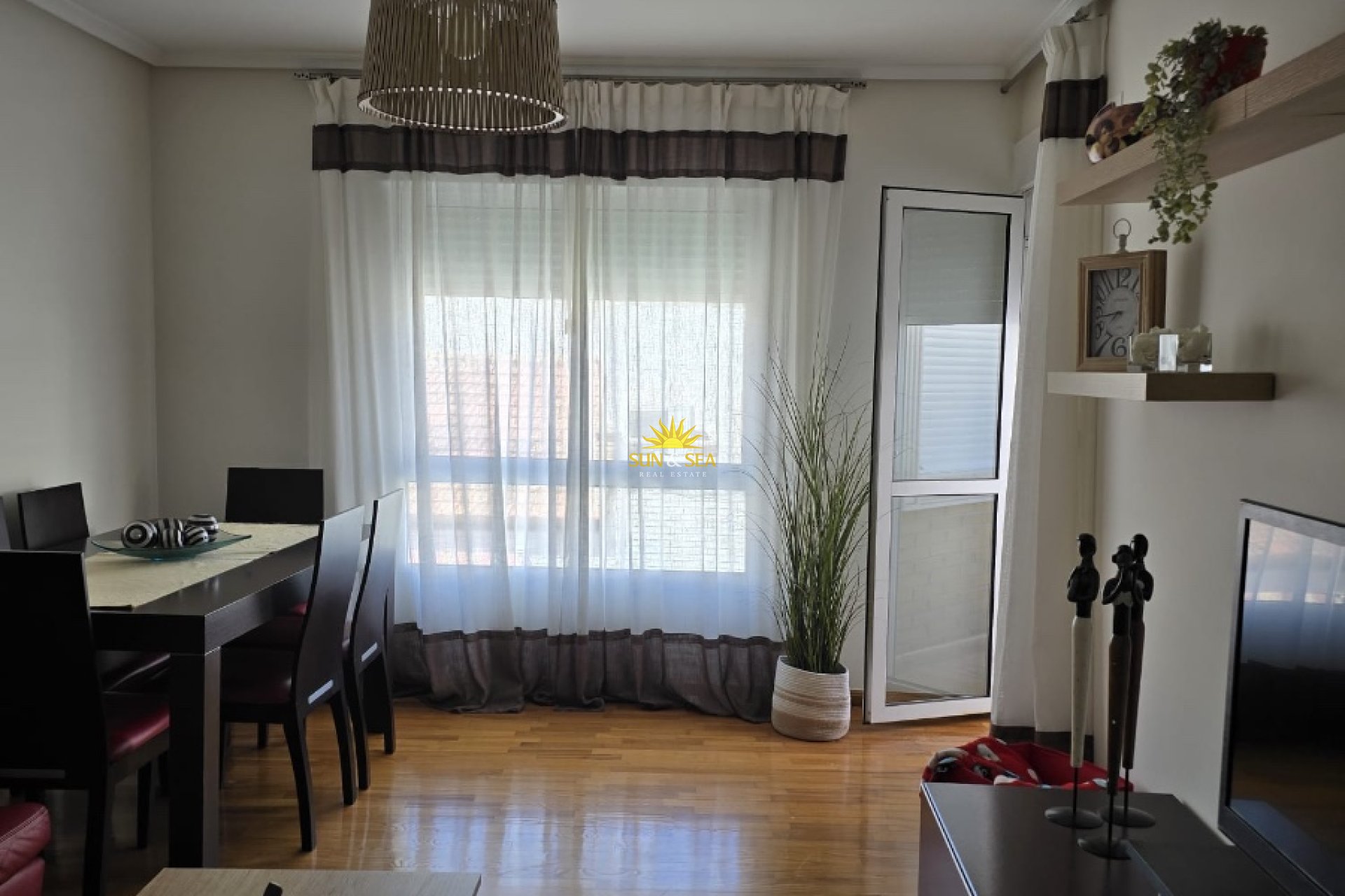 Alquiler a largo plazo - Apartamento - Torrevieja - Centro