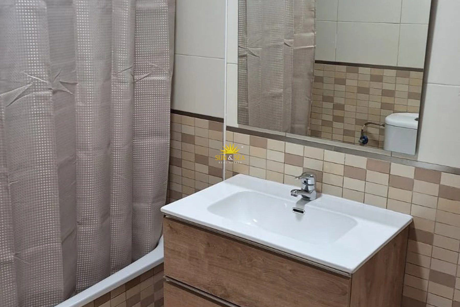 Alquiler a largo plazo - Apartamento - Torrevieja - Centro