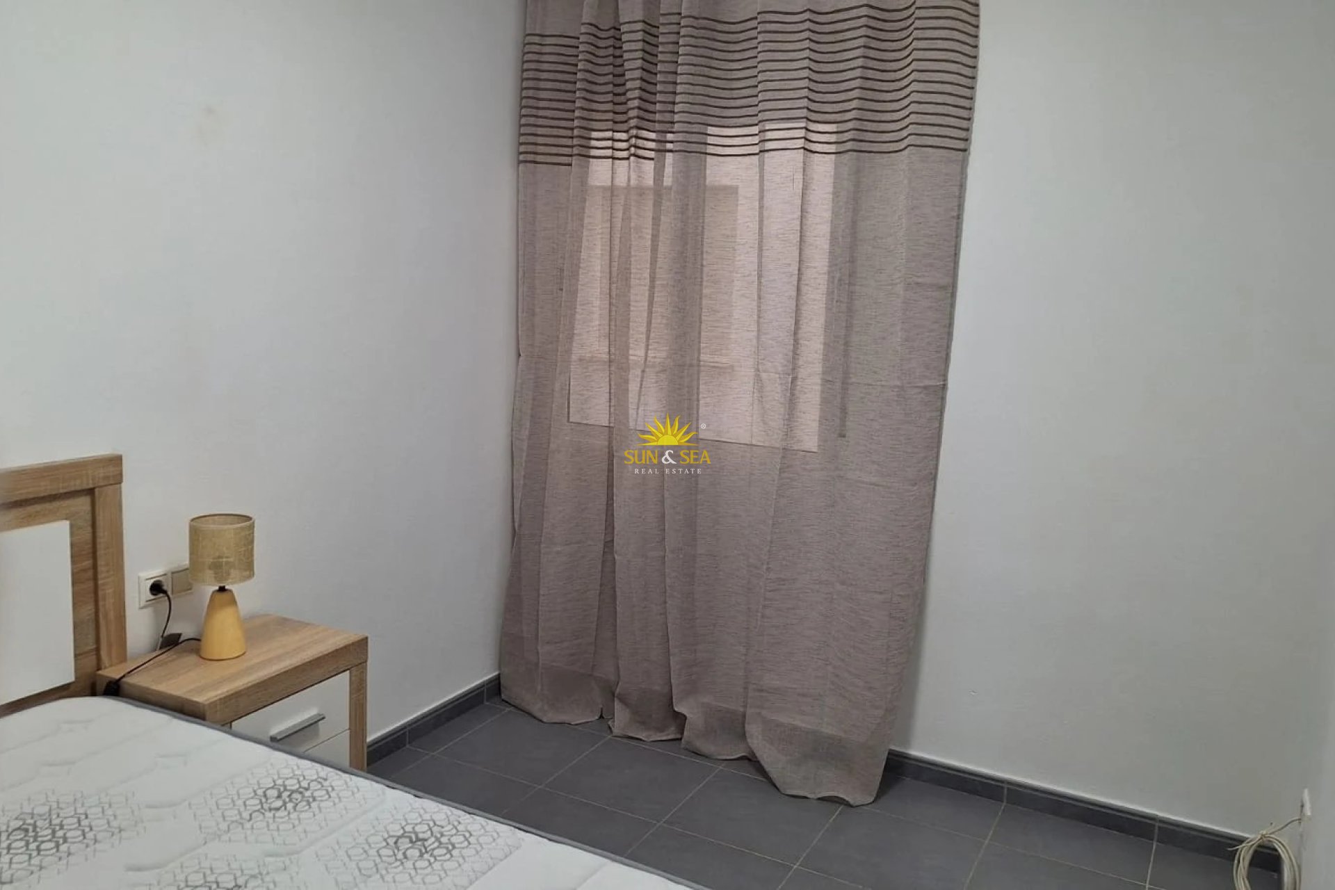 Alquiler a largo plazo - Apartamento - Torrevieja - Centro