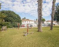 Alquiler a largo plazo - Apartamento - Torrevieja - Los balcones