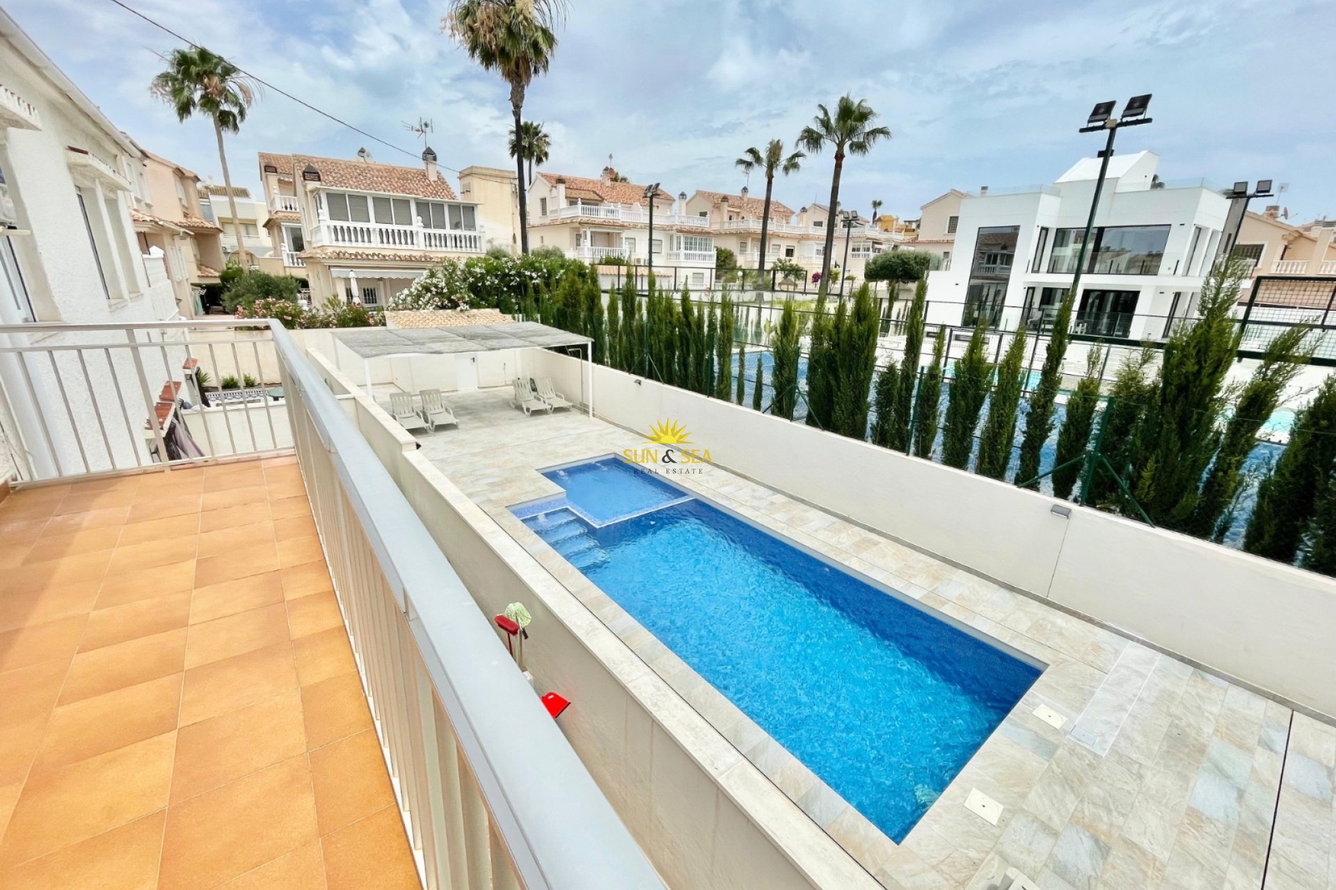 Alquiler a largo plazo - Apartamento - Torrevieja - Los Frutales