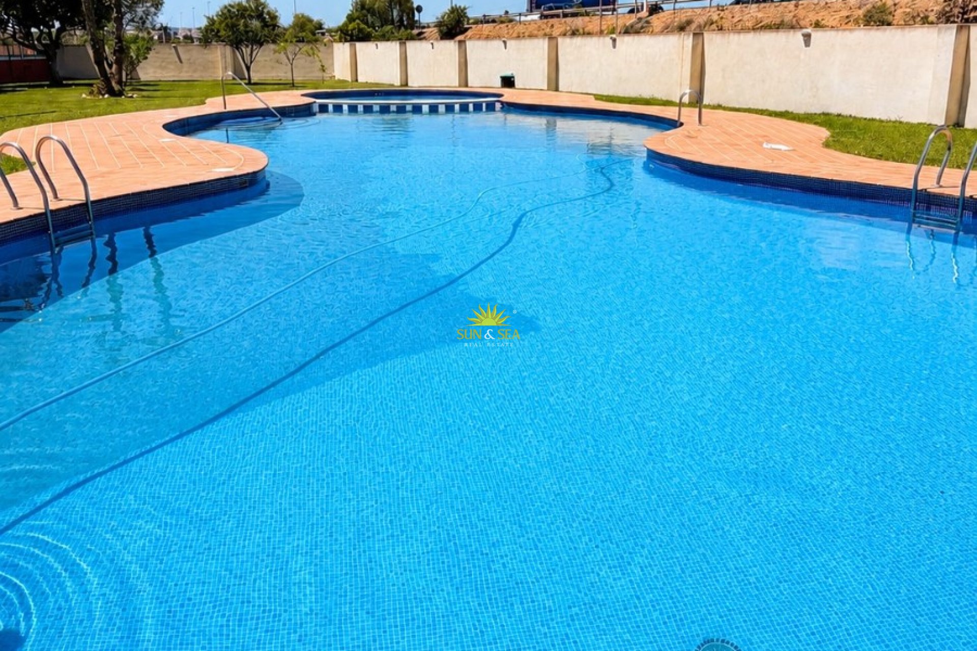 Alquiler a largo plazo - Apartamento - Torrevieja - Paseo maritimo