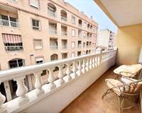 Alquiler a largo plazo - Apartamento - Torrevieja - Playa del Acequión