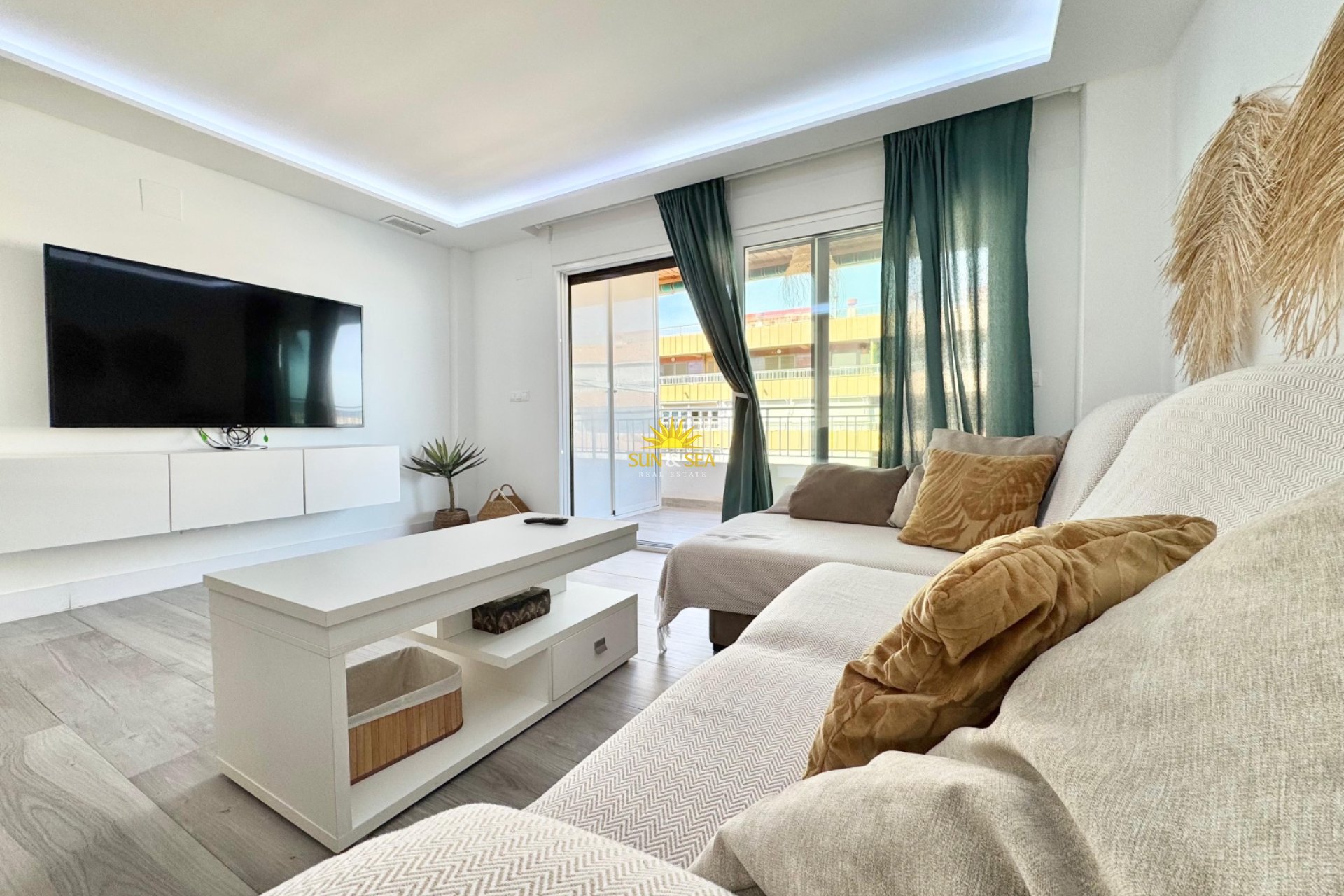 Alquiler a largo plazo - Apartamento - Torrevieja - Playa del Acequión
