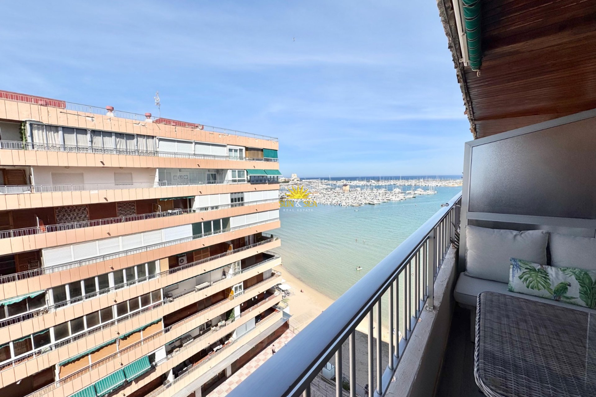 Alquiler a largo plazo - Apartamento - Torrevieja - Playa del Acequión