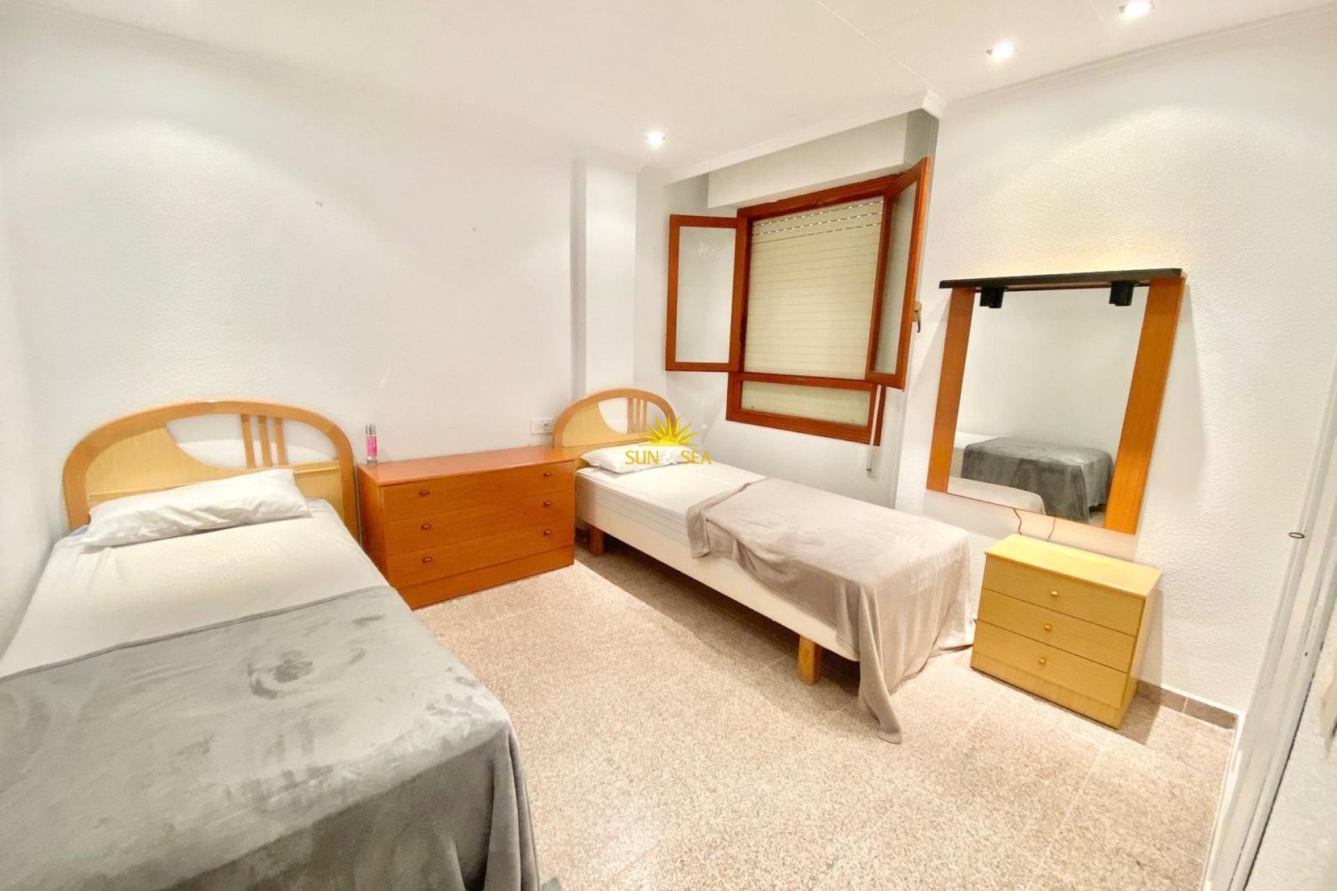 Alquiler a largo plazo - Apartamento - Torrevieja - Playa del Acequión