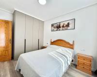 Alquiler a largo plazo - Apartamento - Torrevieja - Playa del Cura