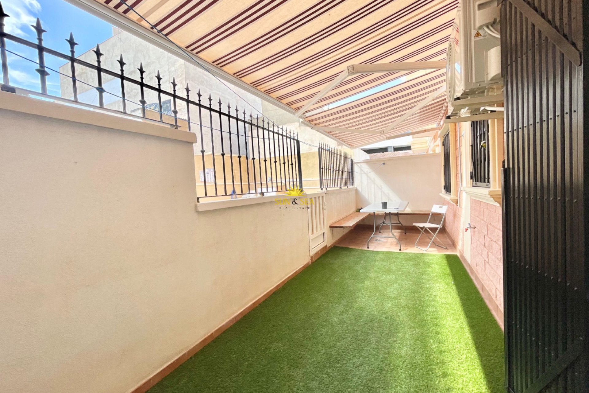 Alquiler a largo plazo - Apartamento - Torrevieja - Playa del Cura