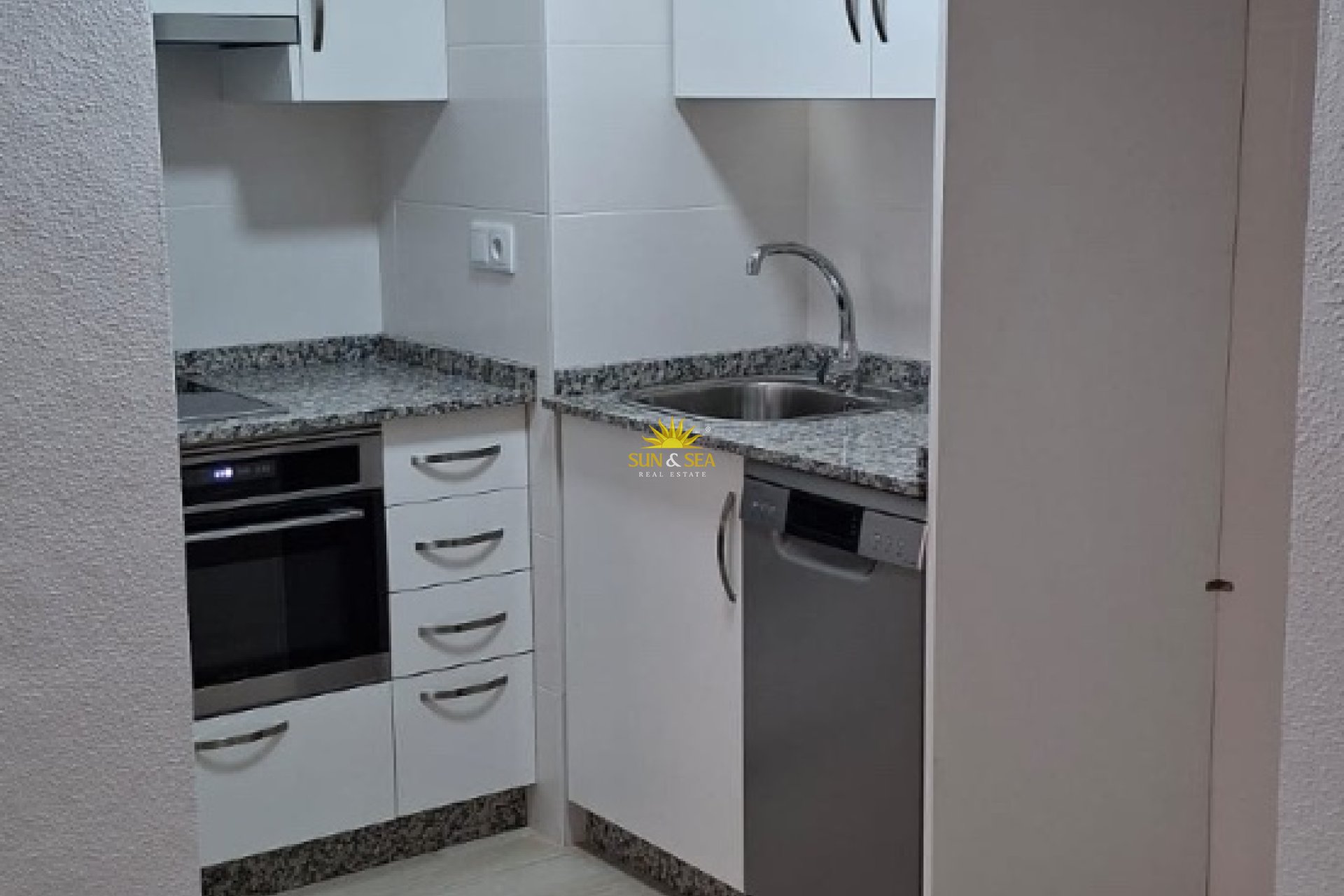 Alquiler a largo plazo - Apartamento - Torrevieja - Playa del Cura