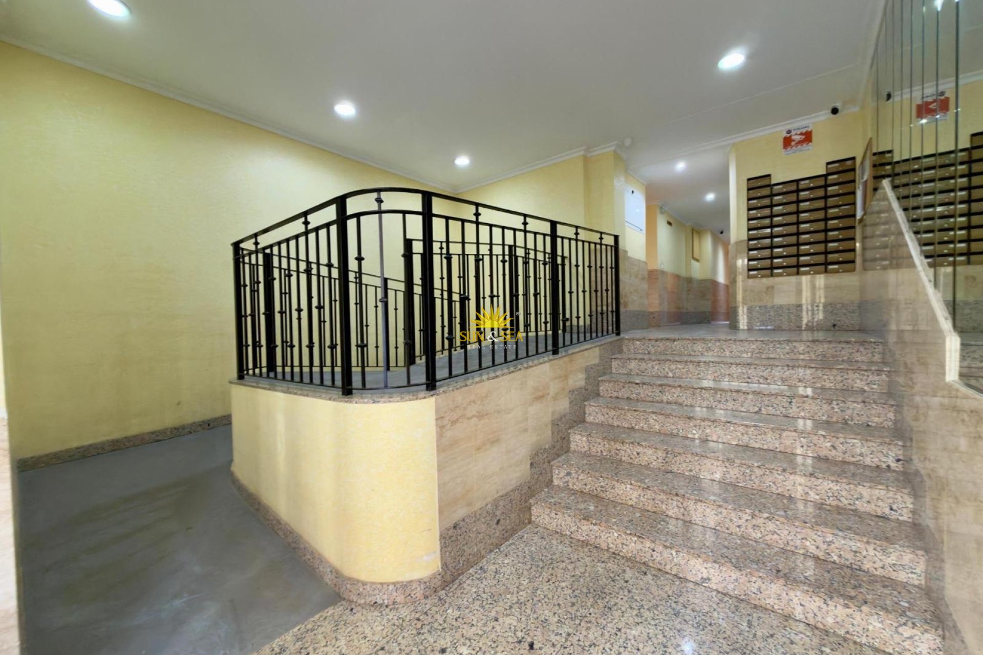 Alquiler a largo plazo - Apartamento - Torrevieja - Playa Los Naufragos