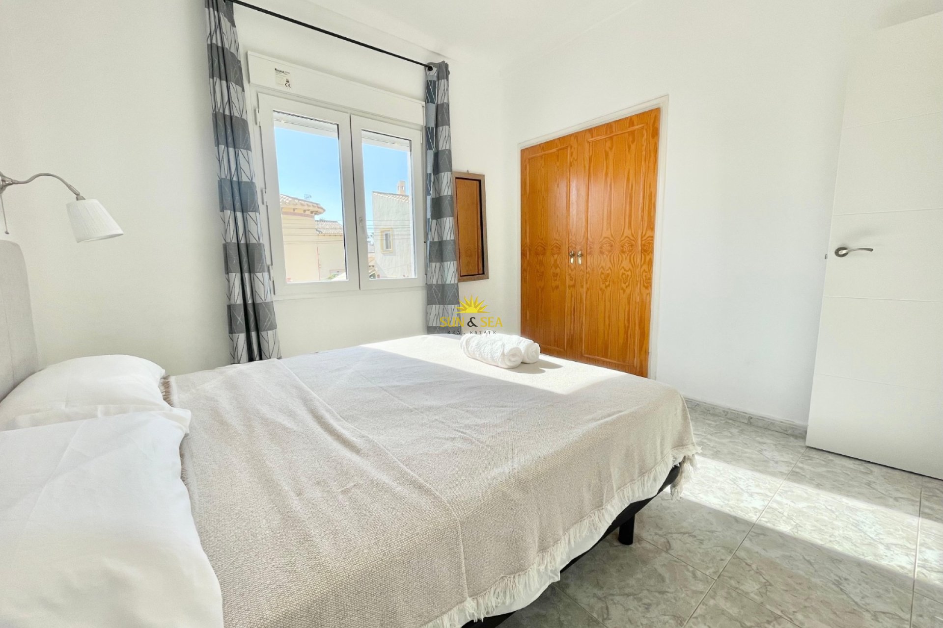 Alquiler a largo plazo - Apartamento - Torrevieja - Torre del moro