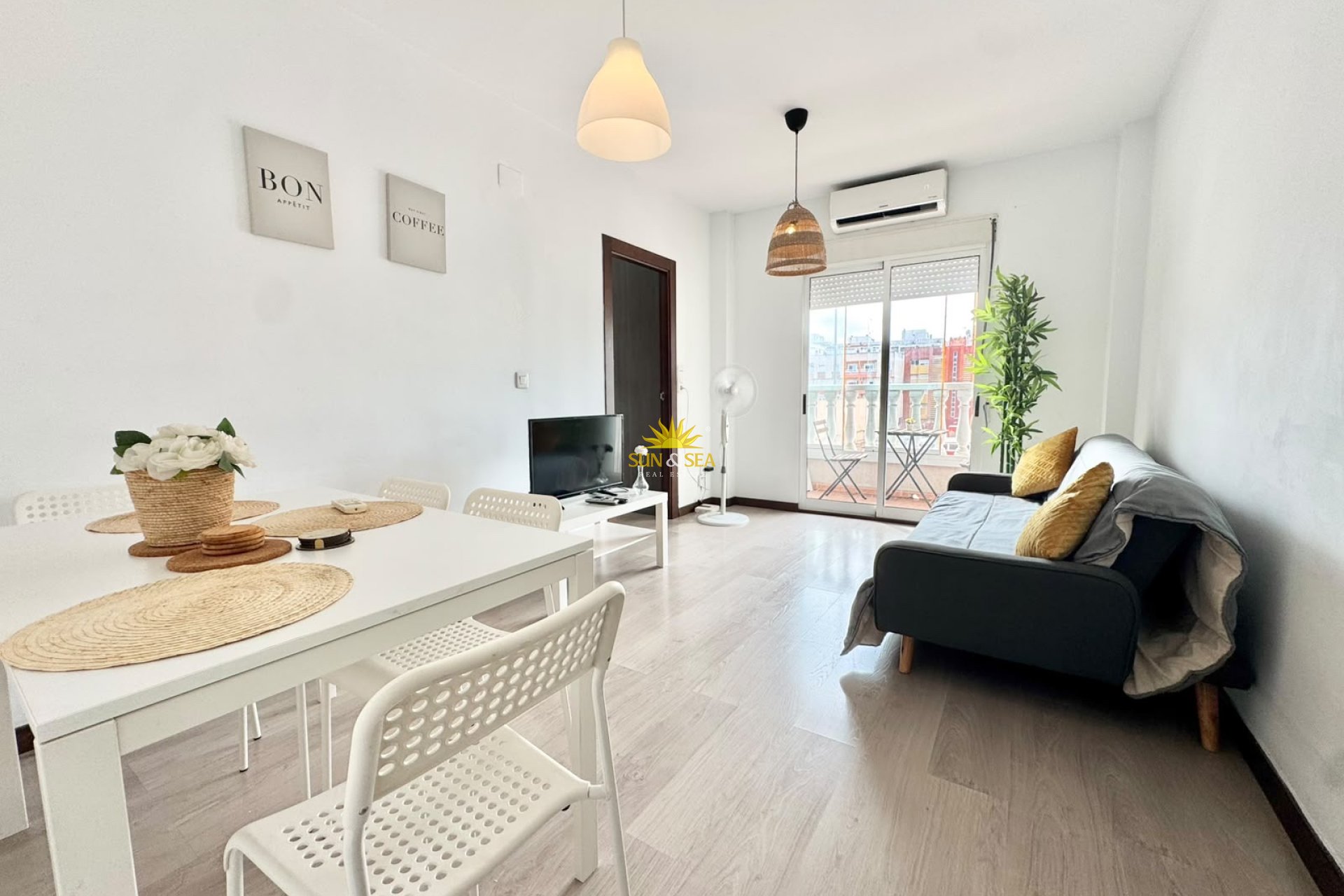 Alquiler a largo plazo - Apartamento - Torrevieja - torrevieja