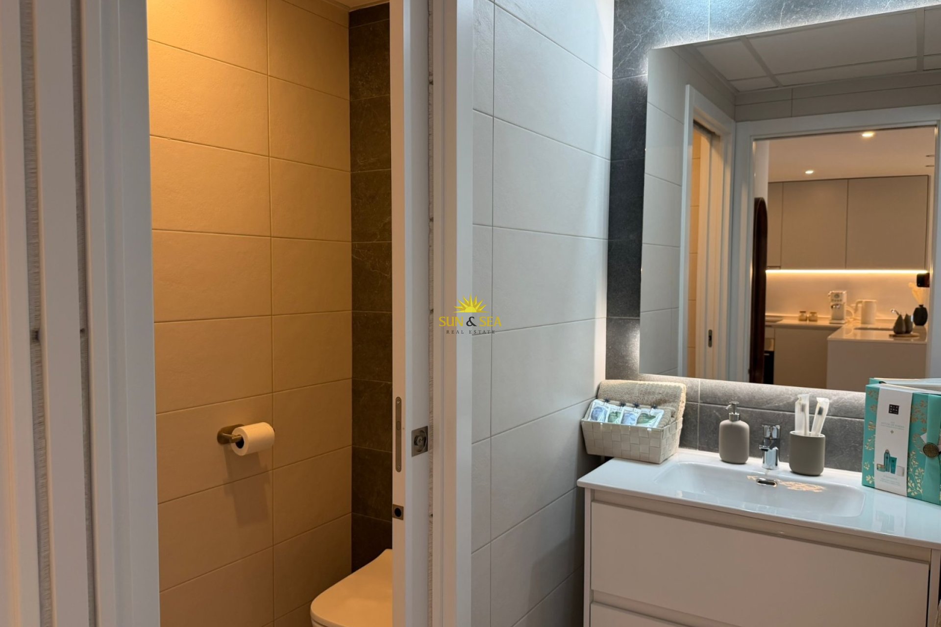 Alquiler a largo plazo - Apartamento - Torrevieja - Urb. Jardín del Mar