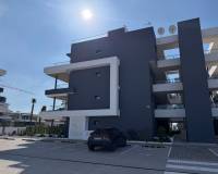 Alquiler a largo plazo - Apartamento - Torrevieja - Urb. Jardín del Mar