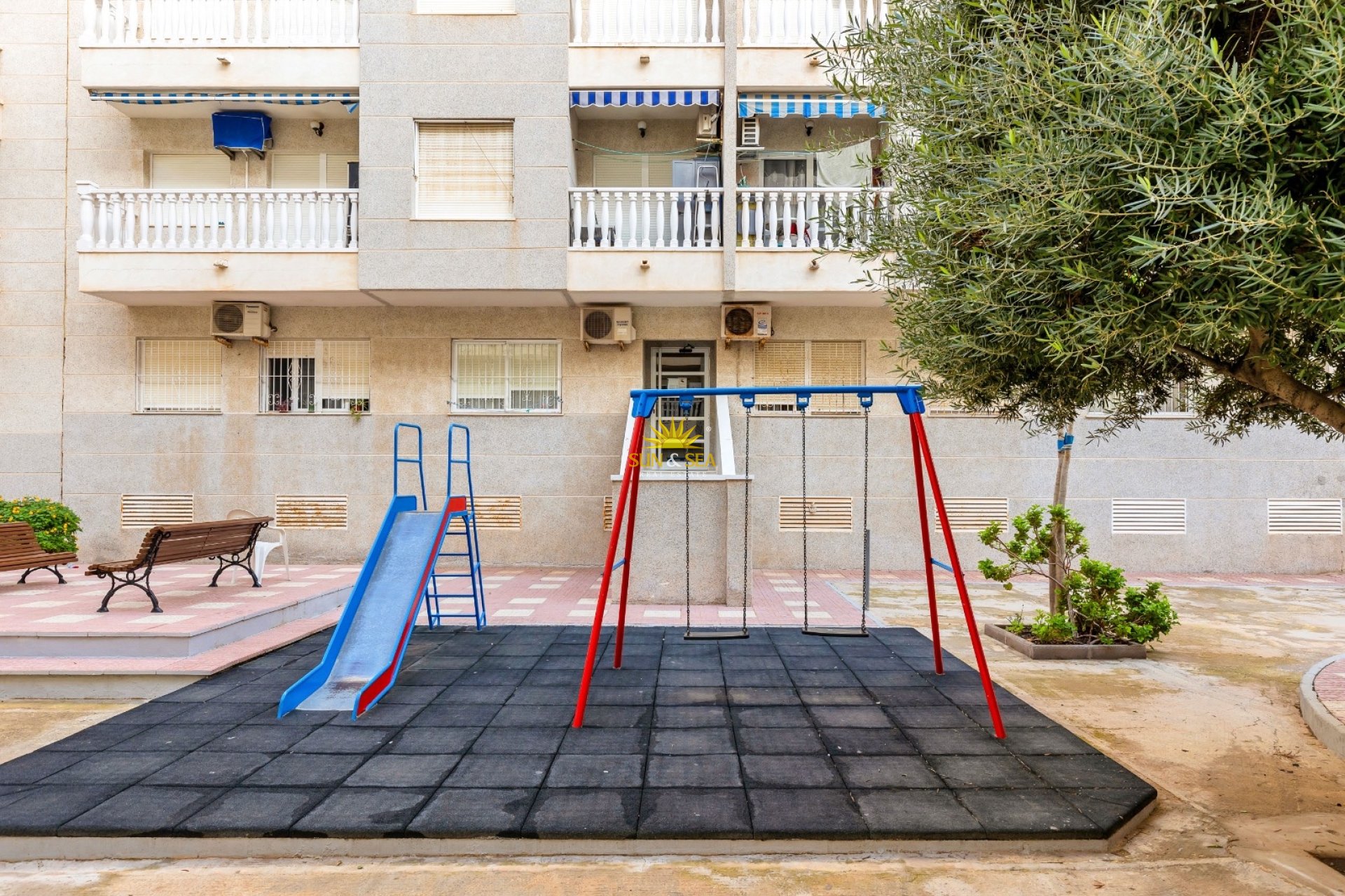 Alquiler a largo plazo - Atico - Torrevieja - Centro