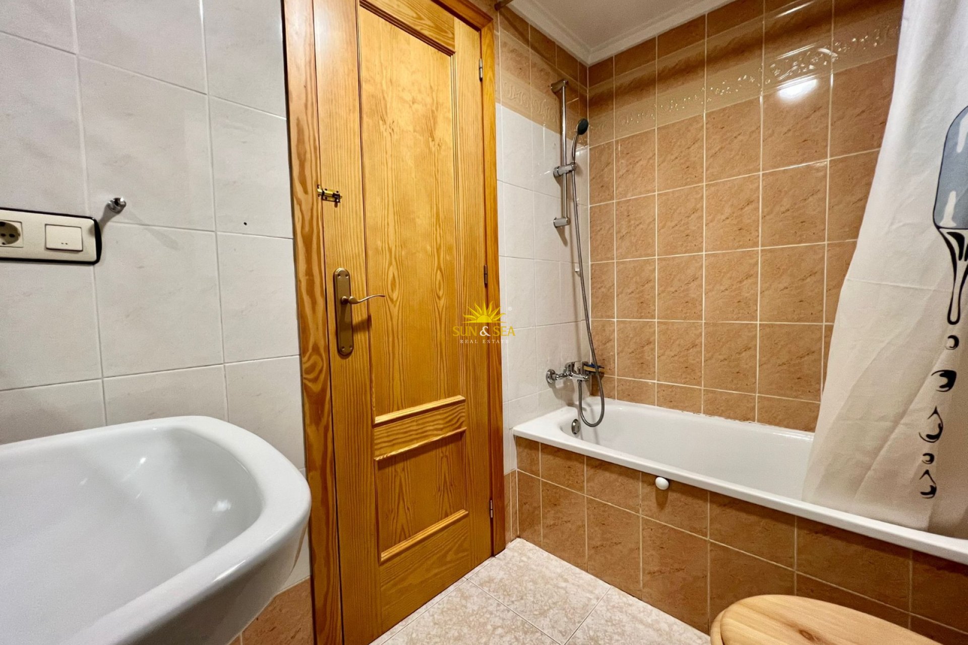Alquiler a largo plazo - Atico - Torrevieja - Los Balcones - Los Altos del Edén
