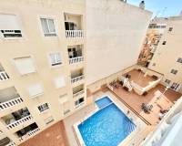 Alquiler a largo plazo - Atico - Torrevieja - Playa de los Locos