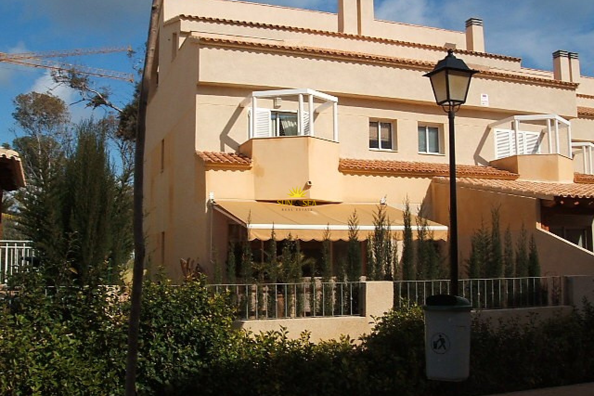 Alquiler a largo plazo - Bungalow - El Campello - Campello