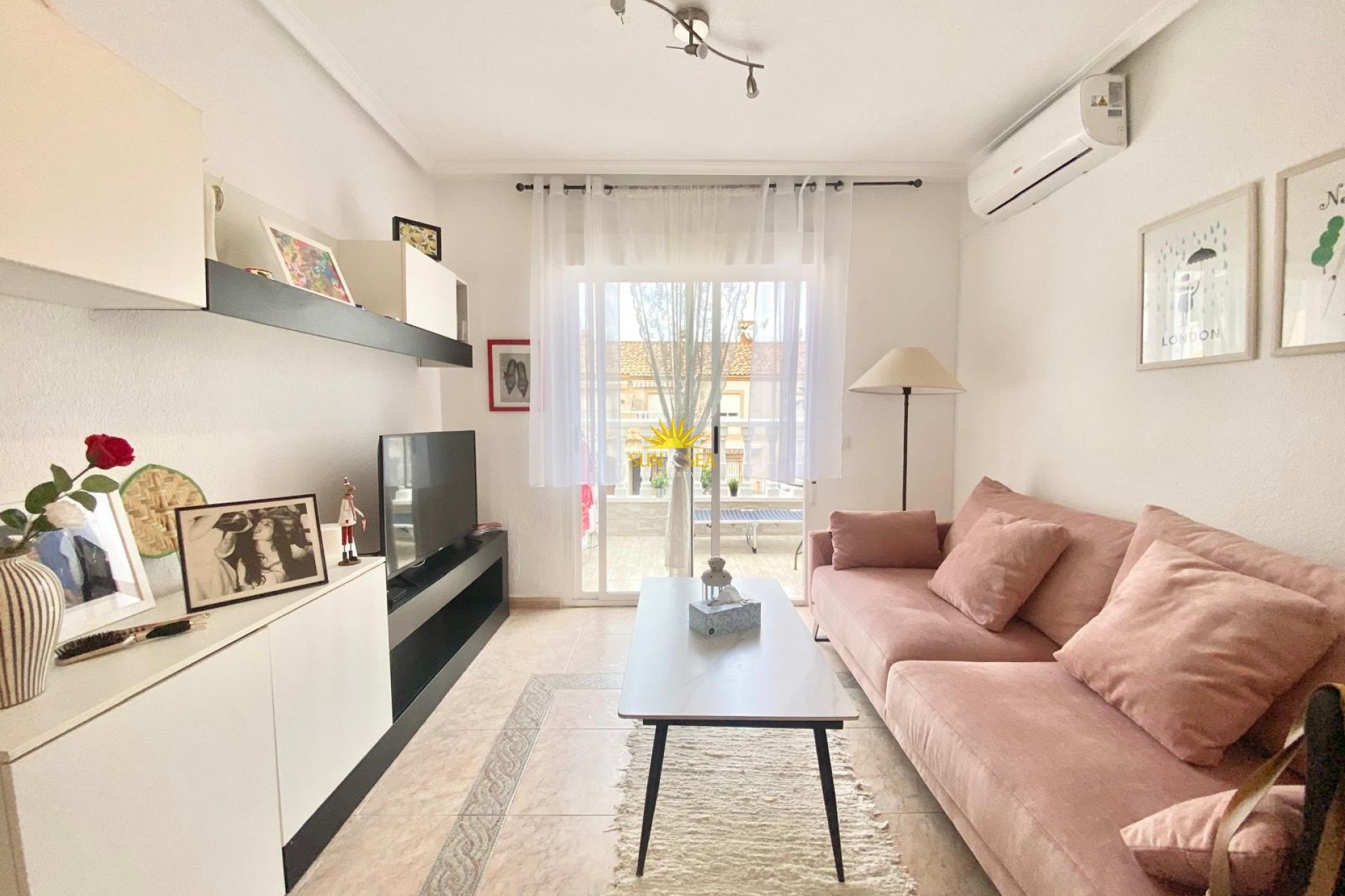 Alquiler a largo plazo - Bungalow - Torrevieja - Aguas Nuevas
