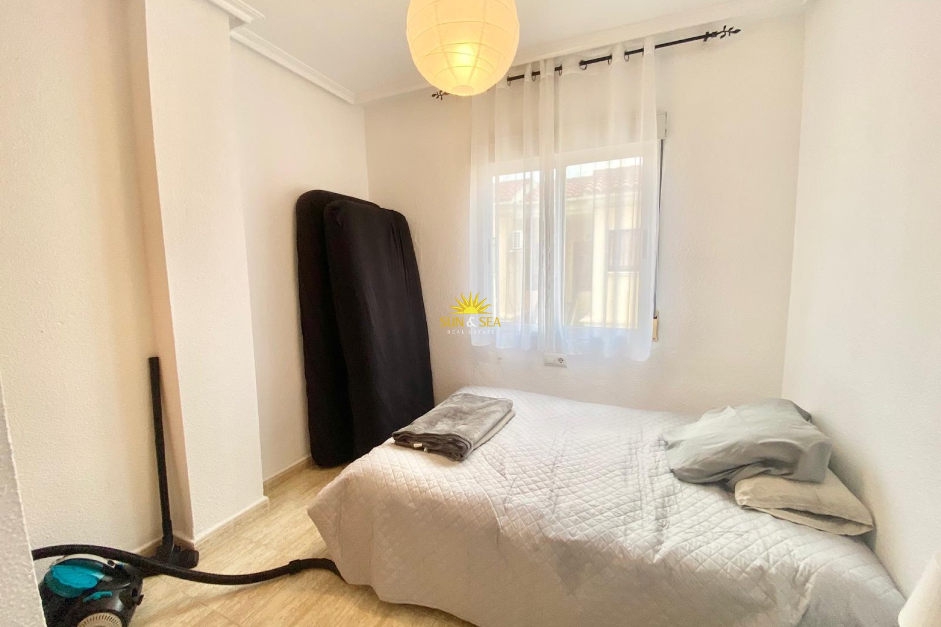 Alquiler a largo plazo - Bungalow - Torrevieja - Aguas Nuevas