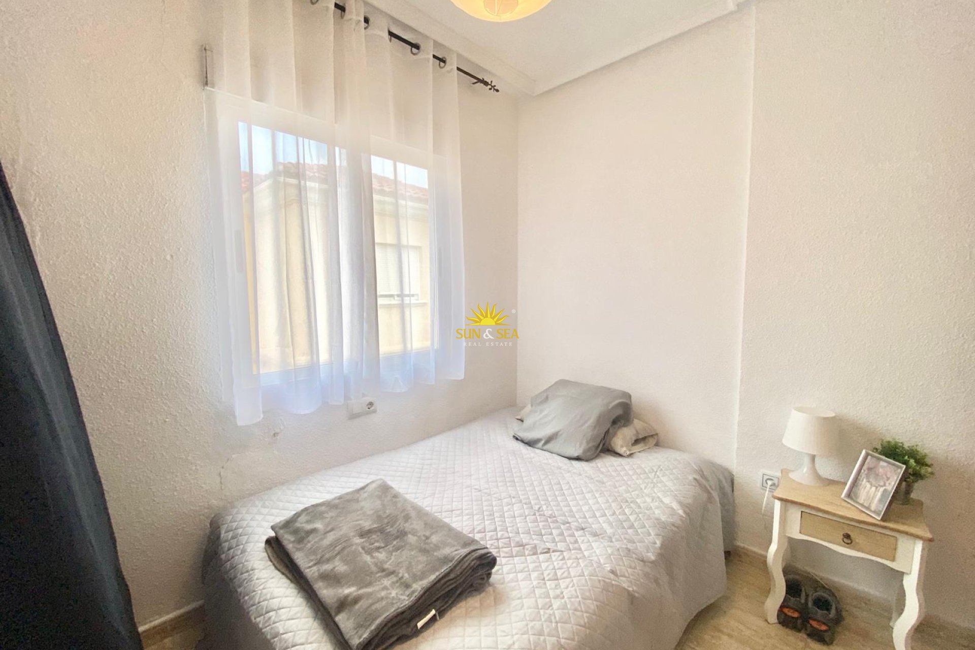Alquiler a largo plazo - Bungalow - Torrevieja - Aguas Nuevas