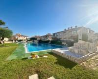 Alquiler a largo plazo - Bungalow - Torrevieja - Aguas Nuevas