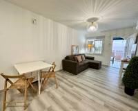 Alquiler a largo plazo - Bungalow - Torrevieja - Los balcones