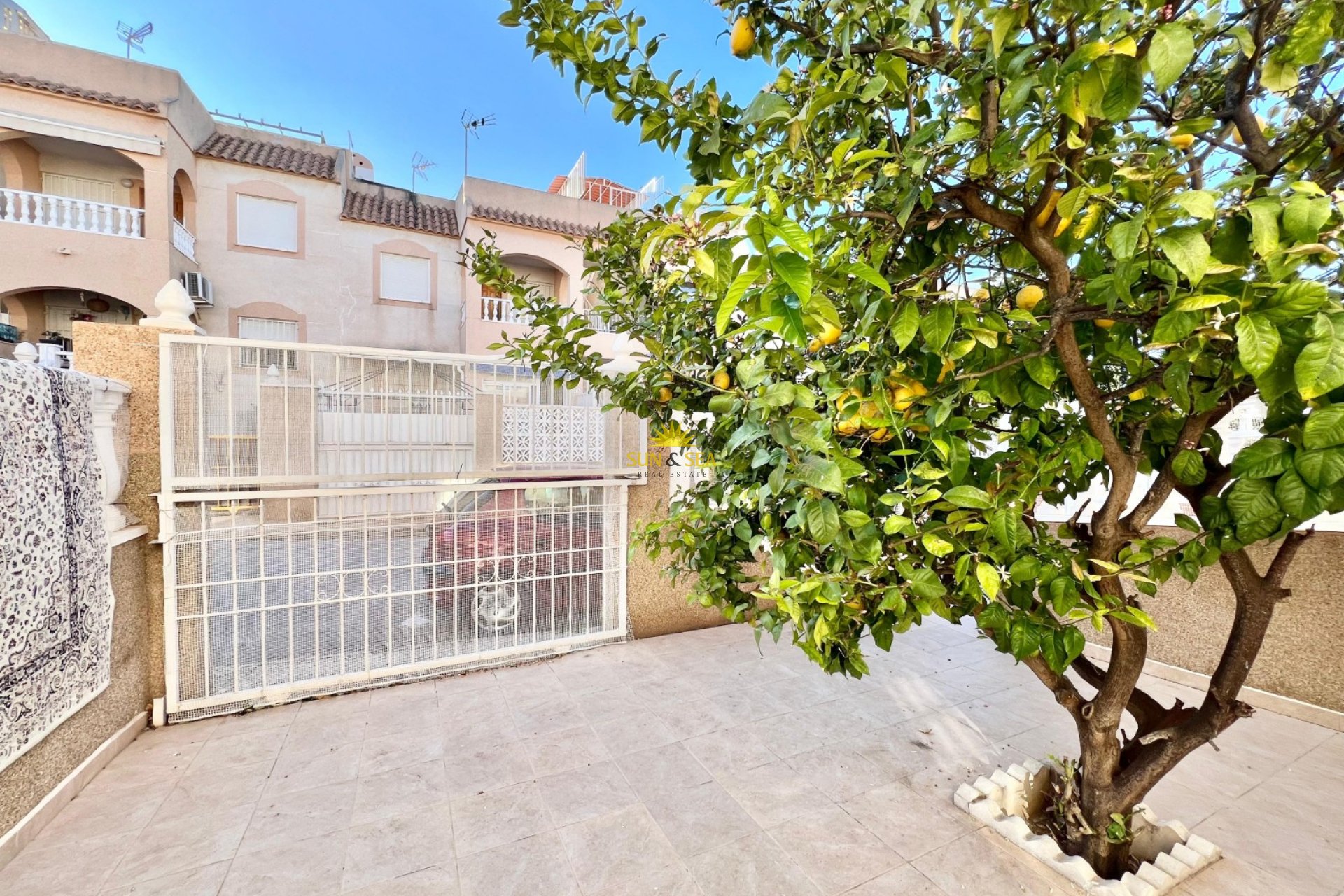 Alquiler a largo plazo - Bungalow - Torrevieja - Los balcones