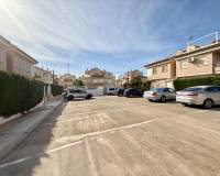 Alquiler a largo plazo - Bungalow - Torrevieja - Torre la mata