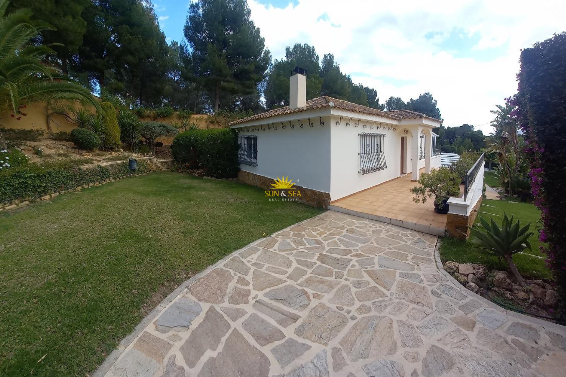 Alquiler a largo plazo - Chalet adosado - Altea