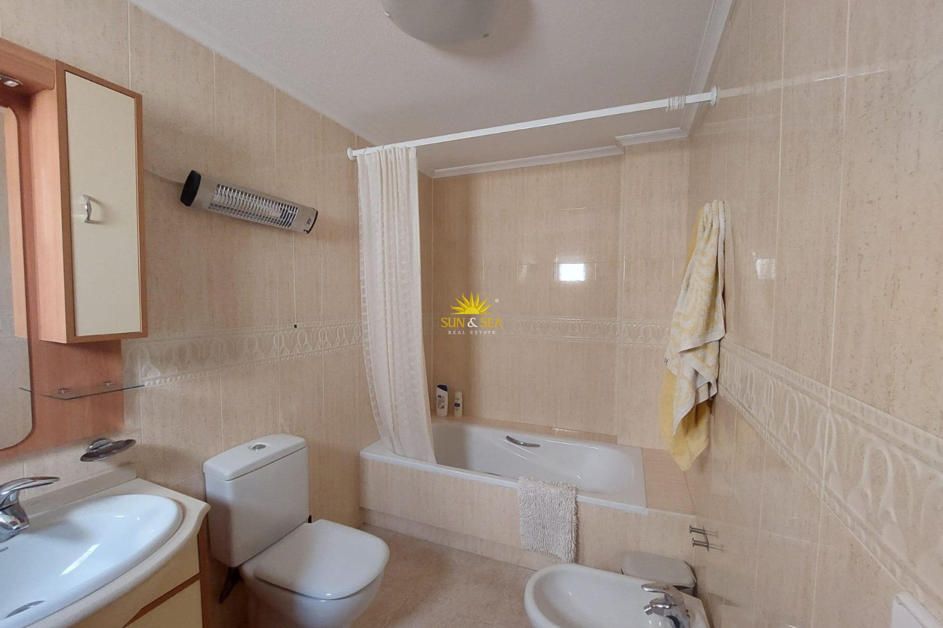 Alquiler a largo plazo - Chalet adosado - Altea