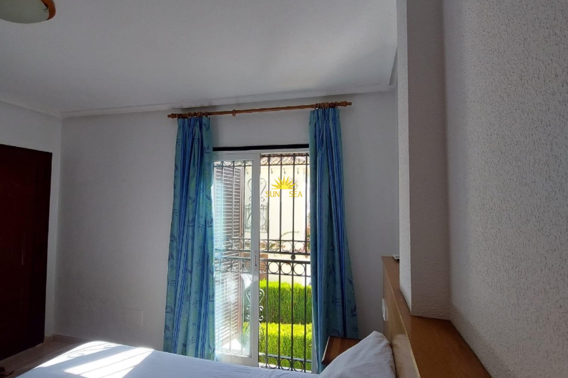 Alquiler a largo plazo - Chalet adosado - Altea