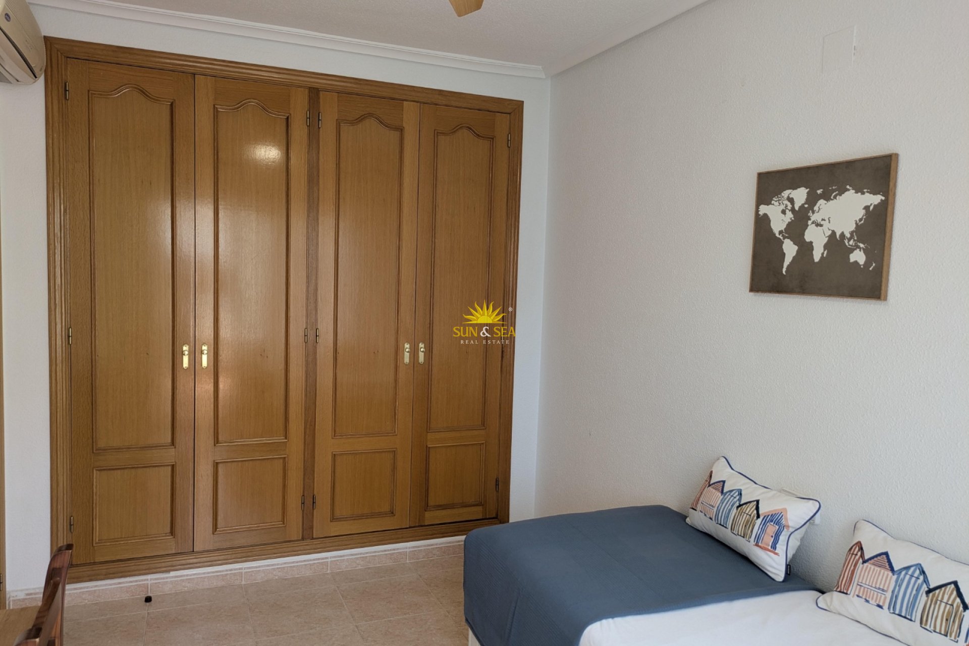 Alquiler a largo plazo - Chalet adosado - Altea
