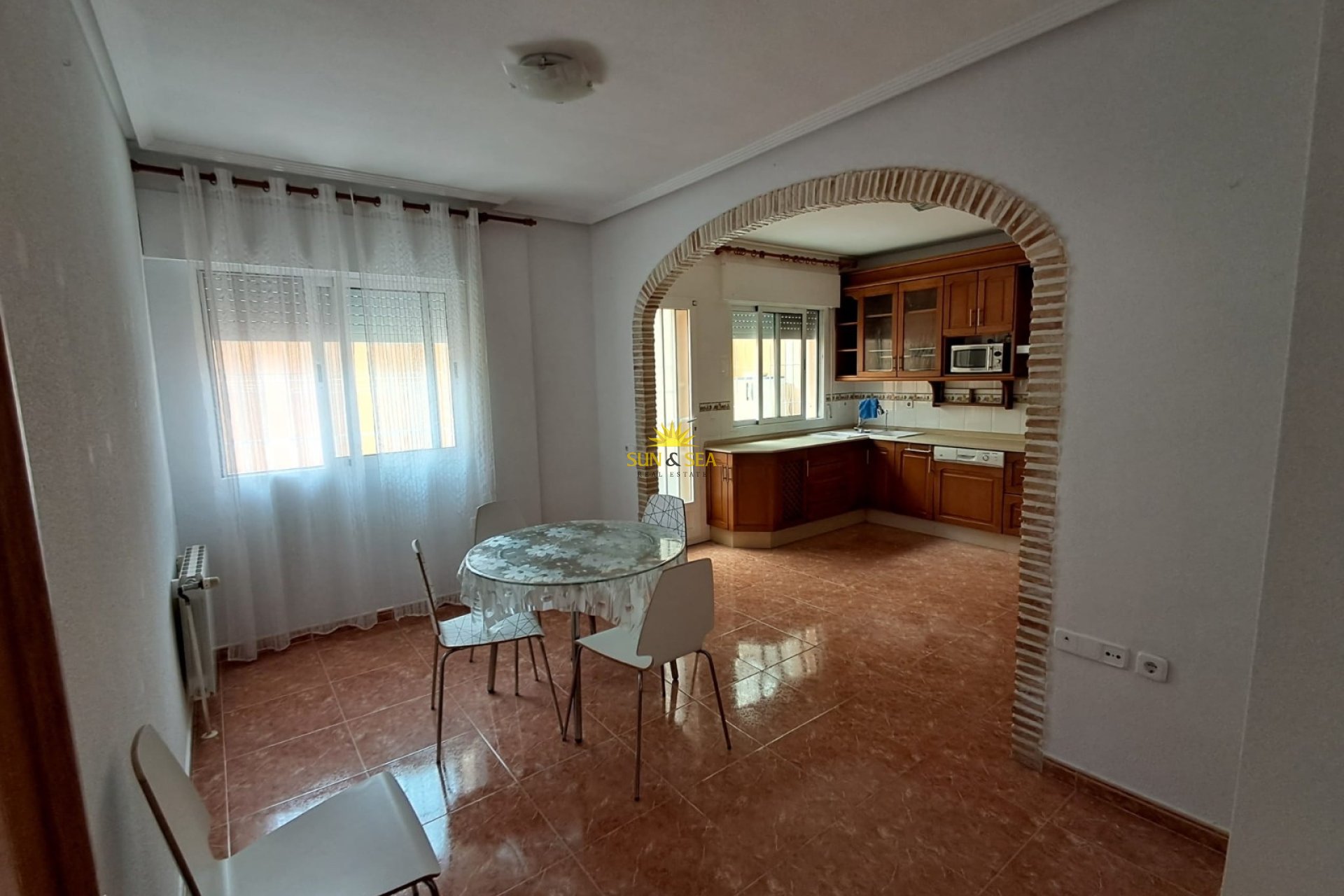 Alquiler a largo plazo - Chalet adosado -  - Cartagena