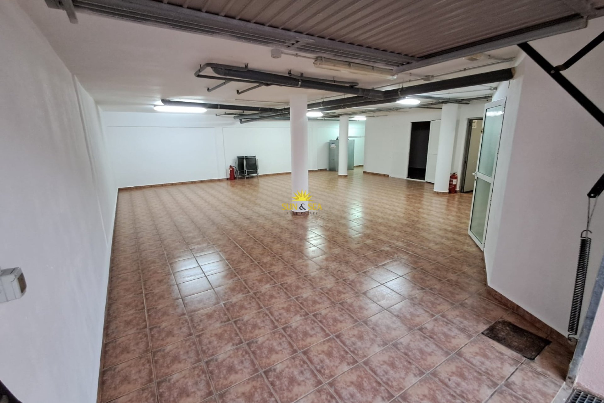 Alquiler a largo plazo - Chalet adosado -  - Cartagena