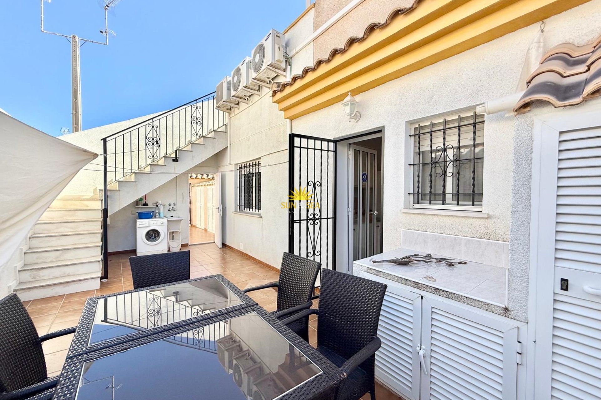 Alquiler a largo plazo - Chalet adosado - Santiago de la ribera - Santiago de la Ribera