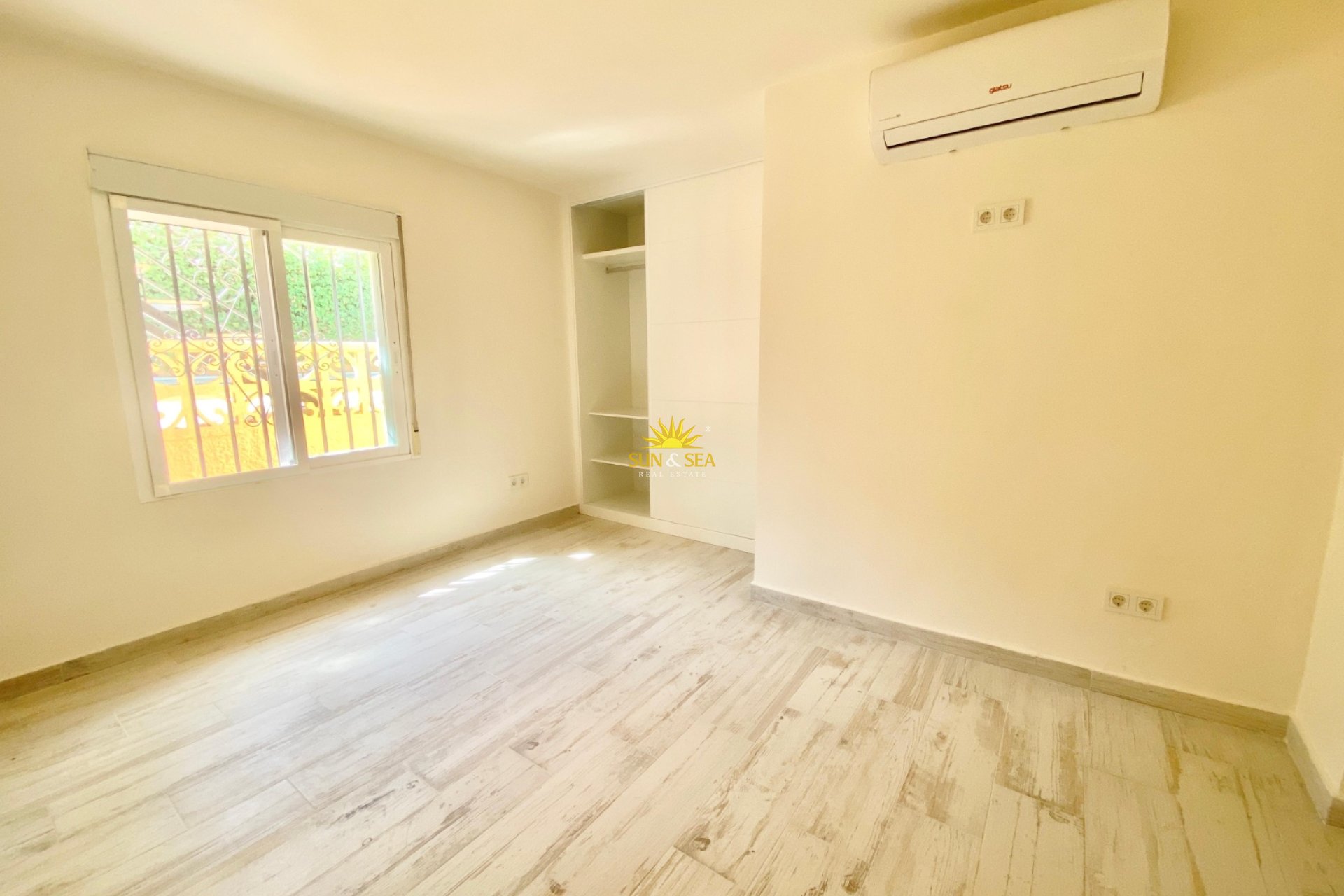 Alquiler a largo plazo - Chalet - Alfas del Pí - Albir