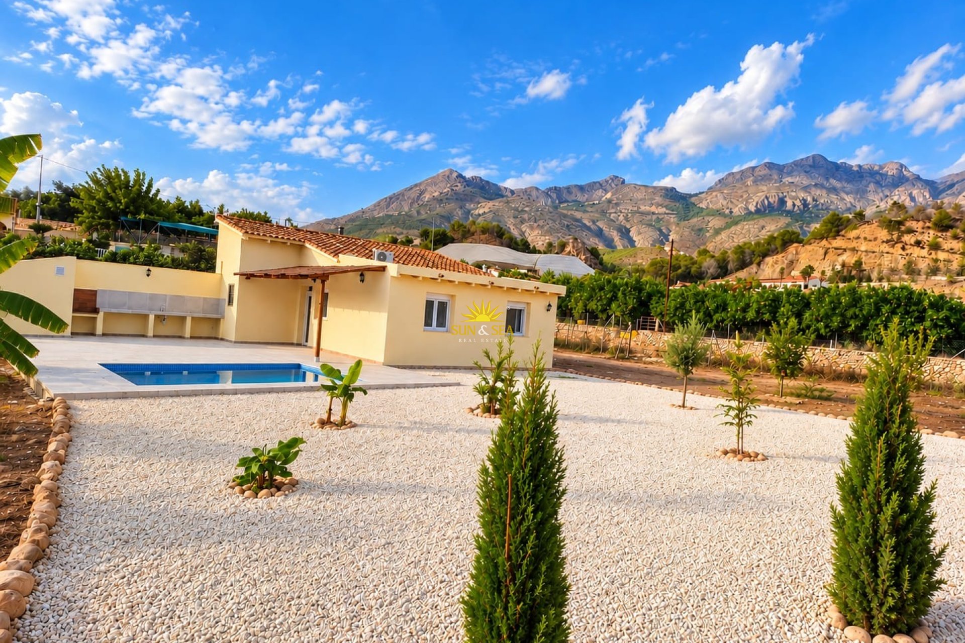Alquiler a largo plazo - Chalet - Altea