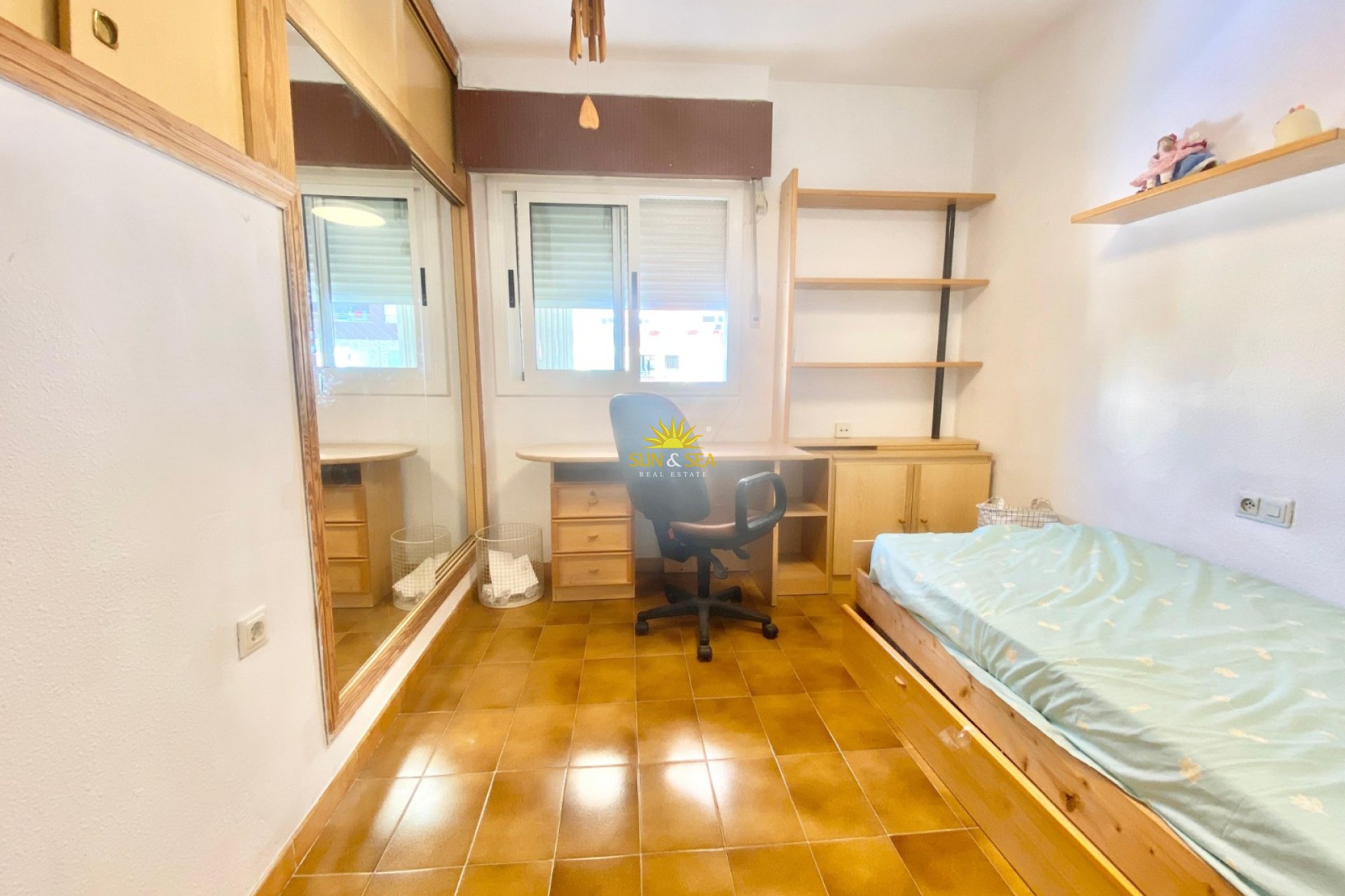 Alquiler a largo plazo - Chalet - Benidorm - Playa Poniente