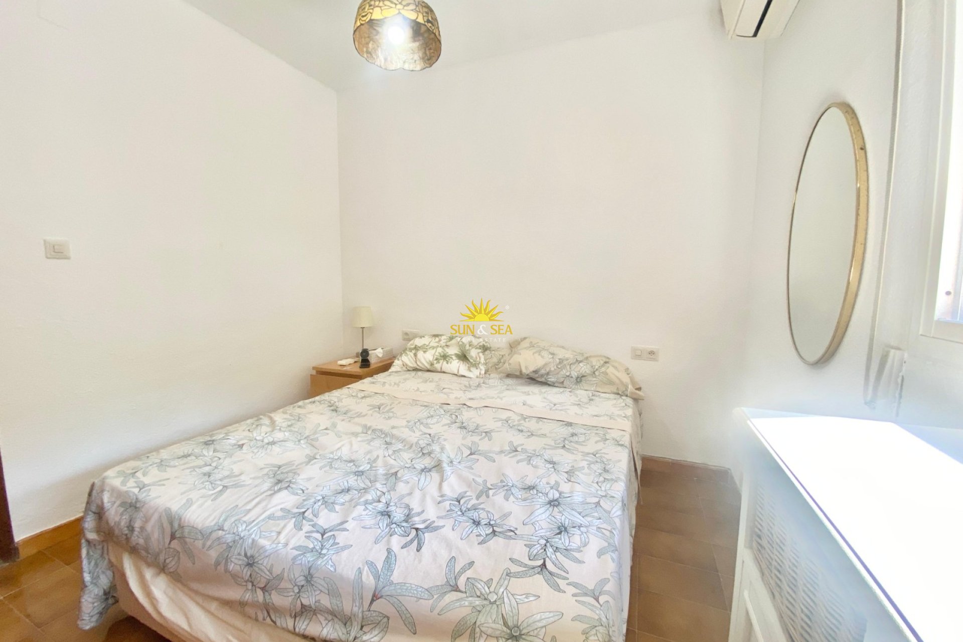 Alquiler a largo plazo - Chalet - Benidorm - Playa Poniente