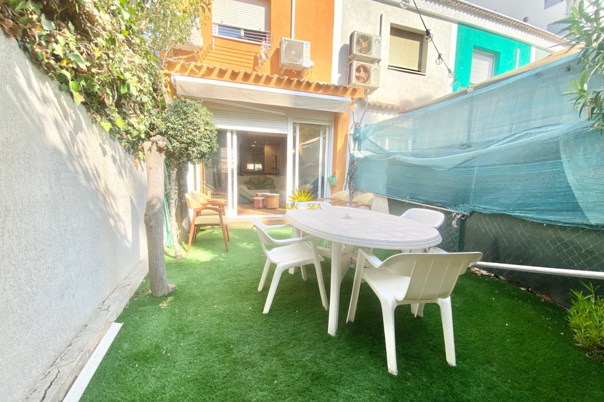 Alquiler a largo plazo - Chalet - Benidorm - Playa Poniente