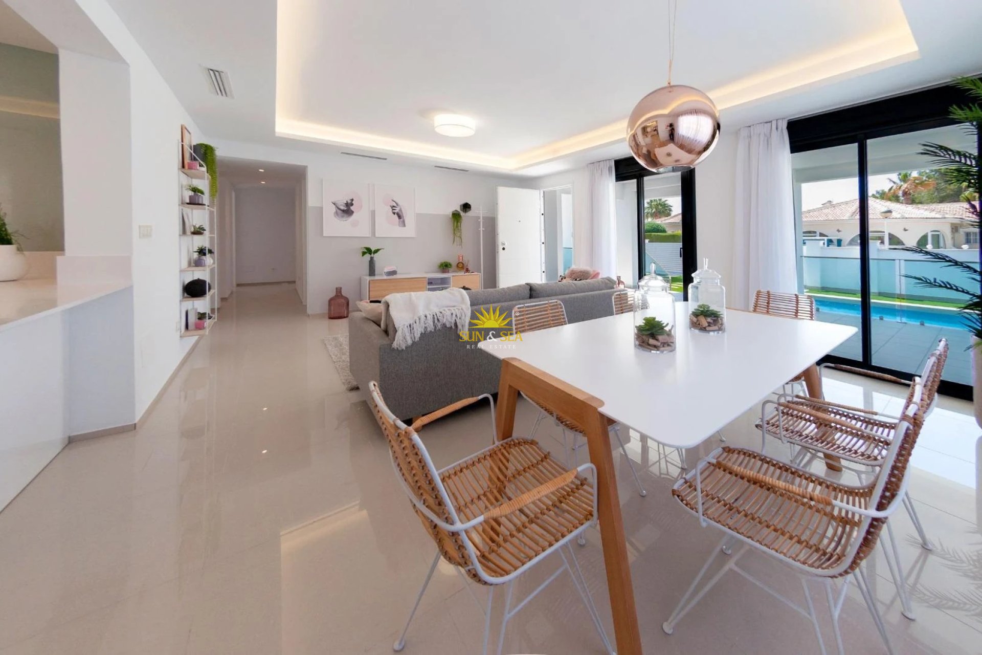Alquiler a largo plazo - Chalet - Benijofar - Urb. Monteazul