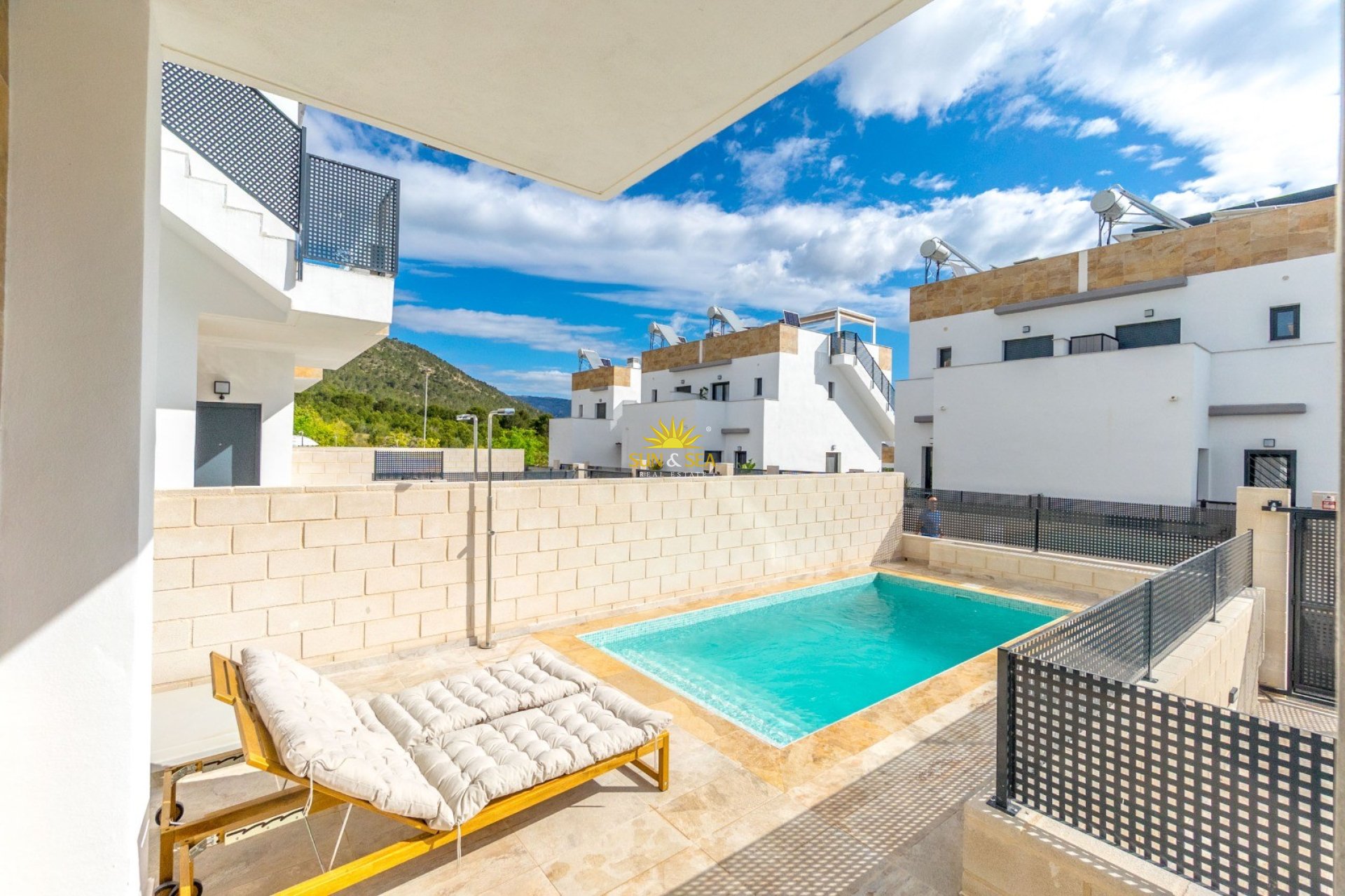 Alquiler a largo plazo - Chalet - Benijofar