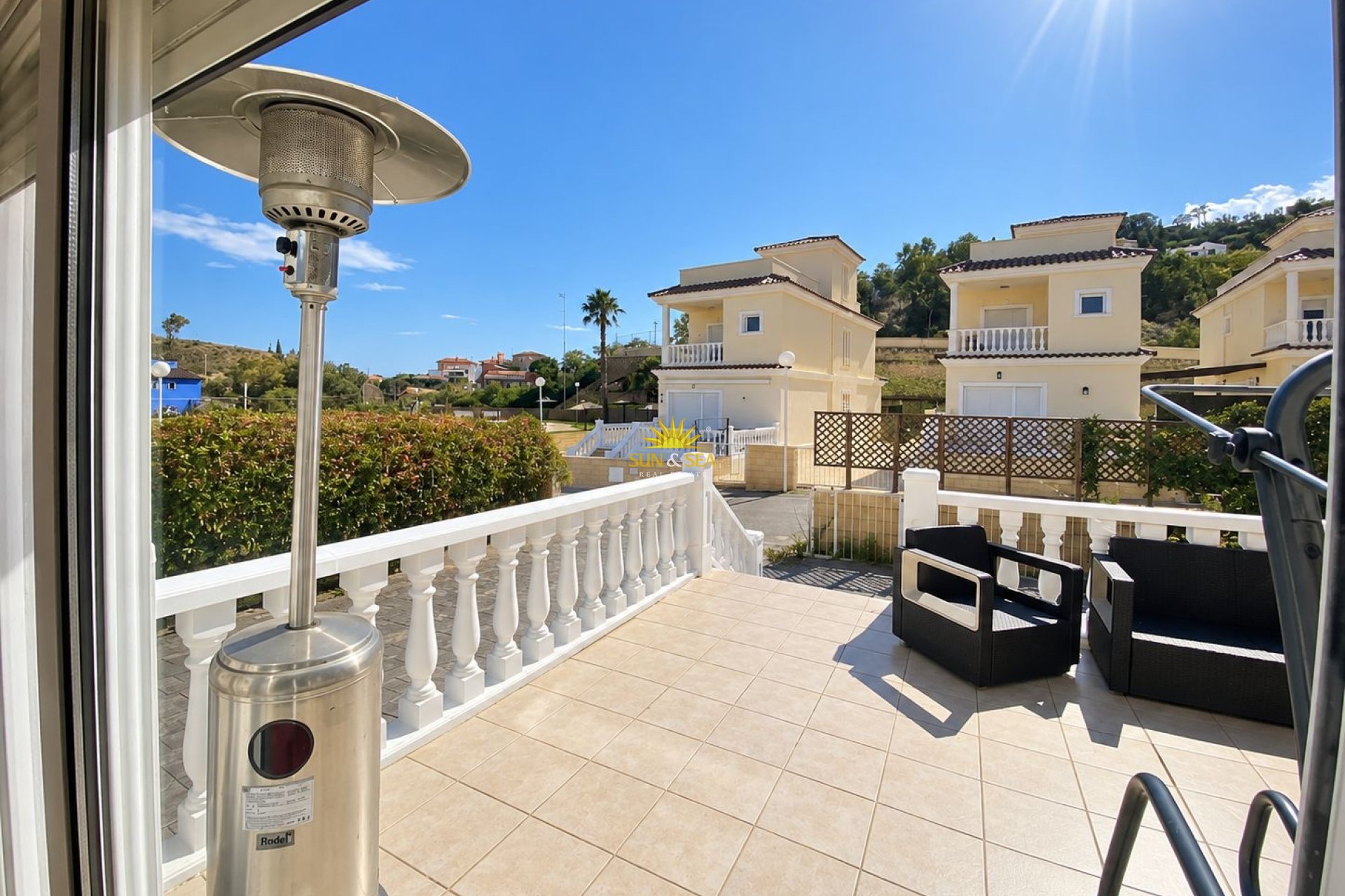 Alquiler a largo plazo - Chalet - El Campello