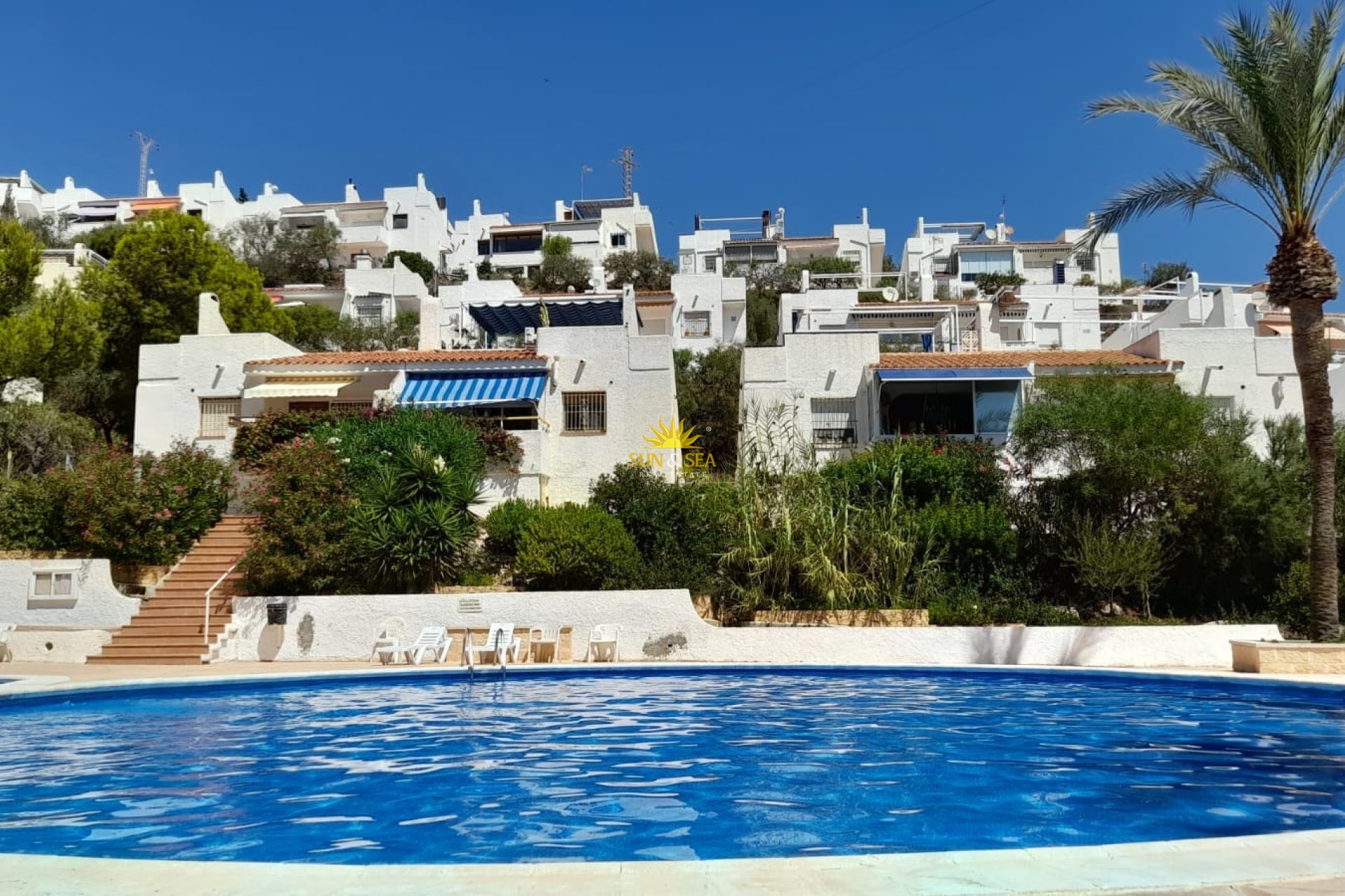 Alquiler a largo plazo - Chalet - El Campello