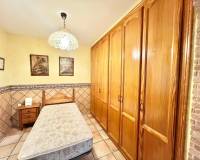 Alquiler a largo plazo - Chalet - Elche