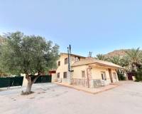 Alquiler a largo plazo - Chalet - Elche